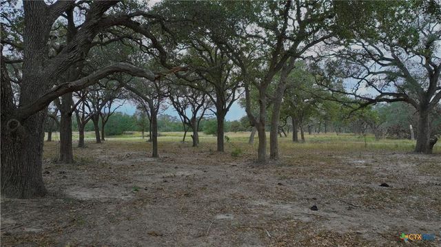 000 Garcitas Creek Ranch Road, Inez, TX 77968