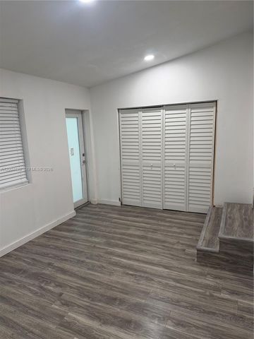 598 NW 53rd St, Miami, FL 33127