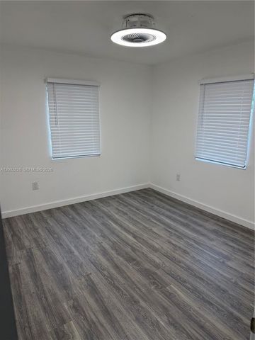 598 NW 53rd St, Miami, FL 33127