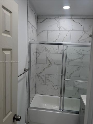 598 NW 53rd St, Miami, FL 33127