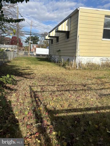 125 S GOVERNOR PRINTZ BLVD, Essington, PA 19029