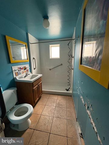 125 S GOVERNOR PRINTZ BLVD, Essington, PA 19029