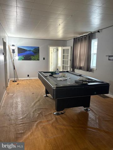 125 S GOVERNOR PRINTZ BLVD, Essington, PA 19029