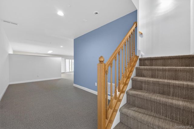 117 Winding Ridge Road, White Plains, NY 10603