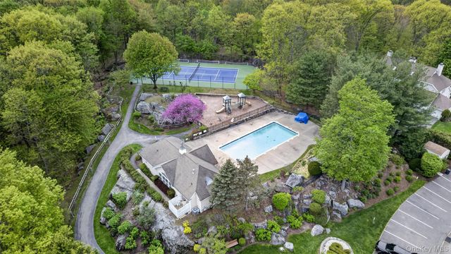 117 Winding Ridge Road, White Plains, NY 10603