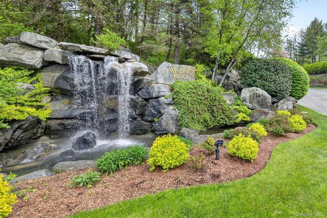 117 Winding Ridge Road, White Plains, NY 10603