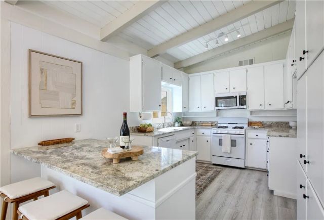 632 Mendel Drive, Oceano, CA 93445