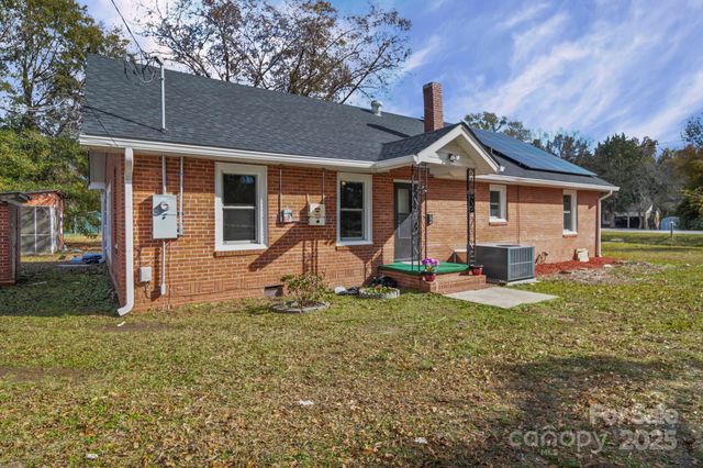 1709 Nc 109 Highway N, Wadesboro, NC 28170