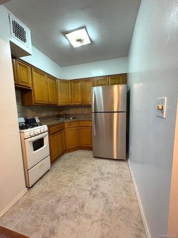 41-31 51st Street 6M, Woodside, NY 11377