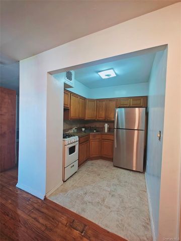 41-31 51st Street 6M, Woodside, NY 11377