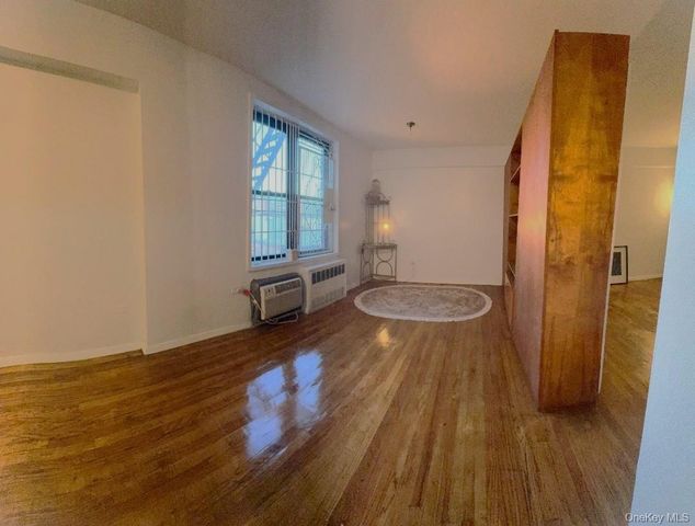 41-31 51st Street 6M, Woodside, NY 11377