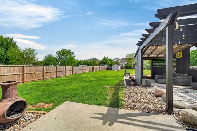 5817 NW 103rd Street, Johnston, IA 50131