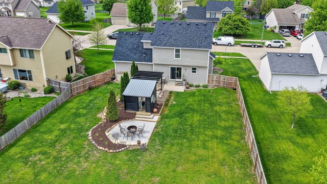 5817 NW 103rd Street, Johnston, IA 50131