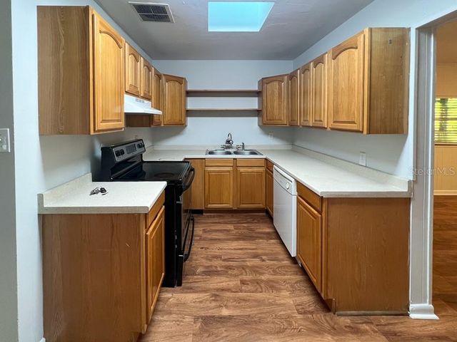 610 NW 34TH TERRACE, Gainesville, FL 32607