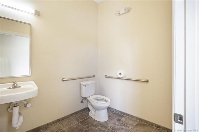 1773 Ryan Street, Lake Charles, LA 70601