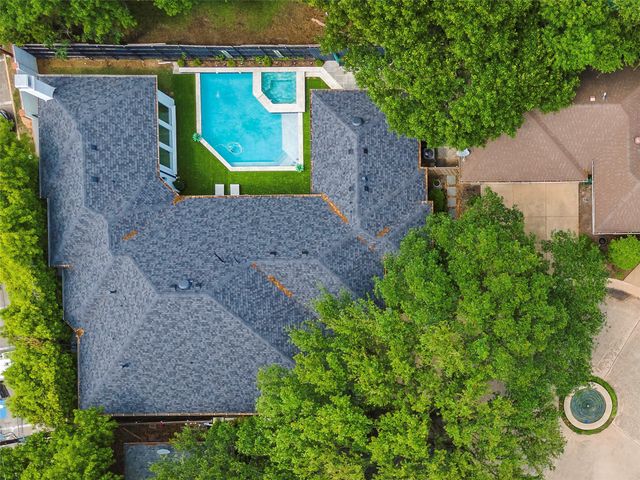 4373 W Northwest Highway, Dallas, TX 75220