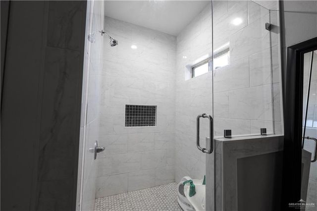 520 Country Club Drive, Alamo, TX 78516