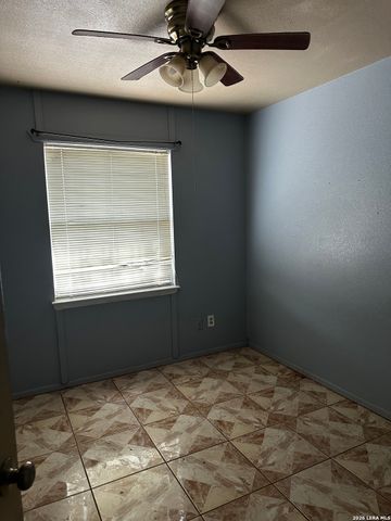 601 E ANSLEY BLVD, San Antonio, TX 78221