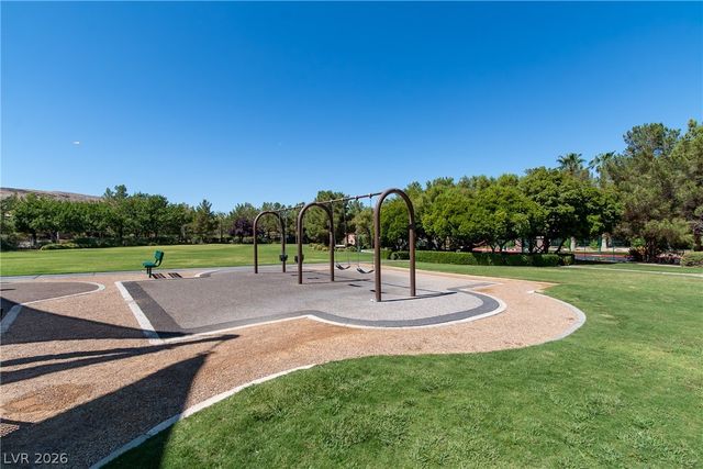 4001 Abernethy Forest Place, Las Vegas, NV 89141
