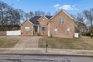 111 Buckhaven Drive, Hendersonville, TN 37075
