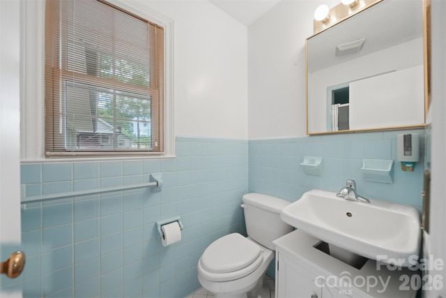 105 Ann Street, Morganton, NC 28655