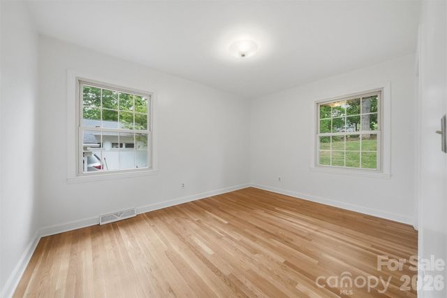 105 Ann Street, Morganton, NC 28655