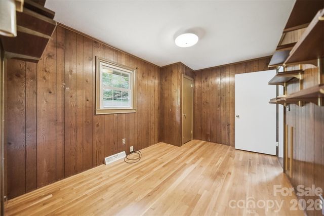 105 Ann Street, Morganton, NC 28655