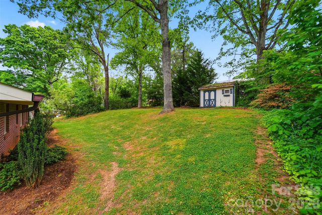105 Ann Street, Morganton, NC 28655