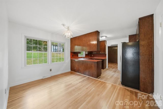 105 Ann Street, Morganton, NC 28655