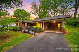 105 Ann Street, Morganton, NC 28655