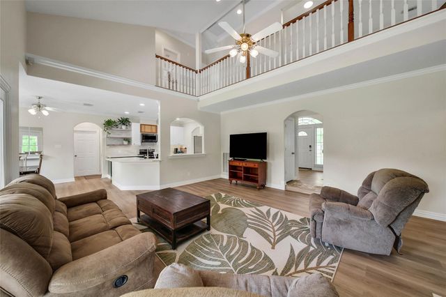 8920 Forest Lake Drive, Montgomery, TX 77316