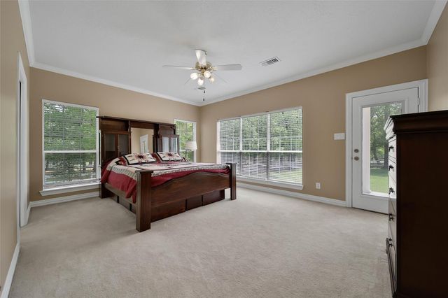 8920 Forest Lake Drive, Montgomery, TX 77316