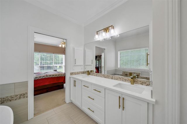 8920 Forest Lake Drive, Montgomery, TX 77316