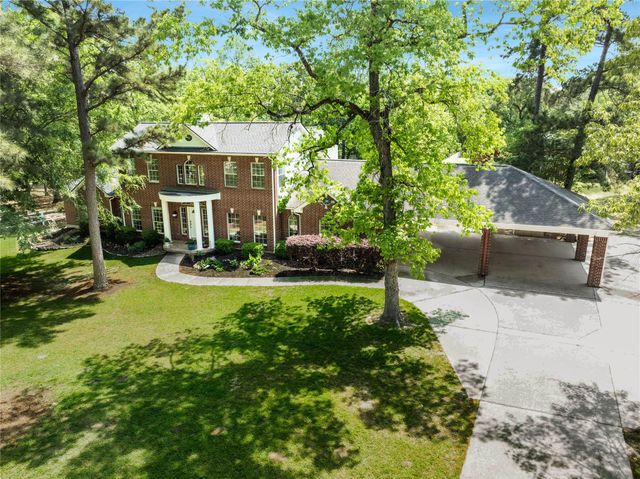 8920 Forest Lake Drive, Montgomery, TX 77316