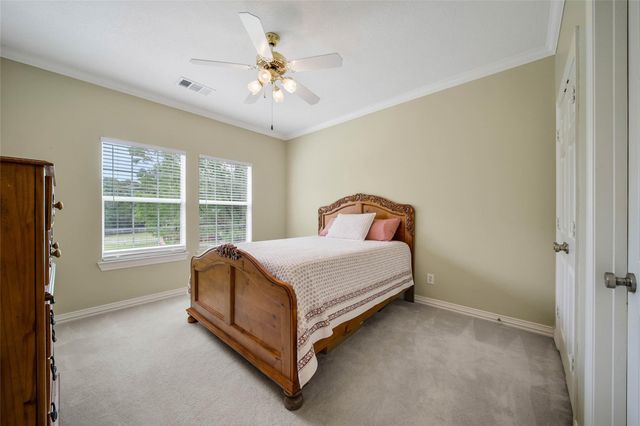 8920 Forest Lake Drive, Montgomery, TX 77316