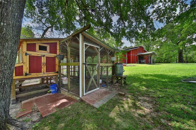 8920 Forest Lake Drive, Montgomery, TX 77316