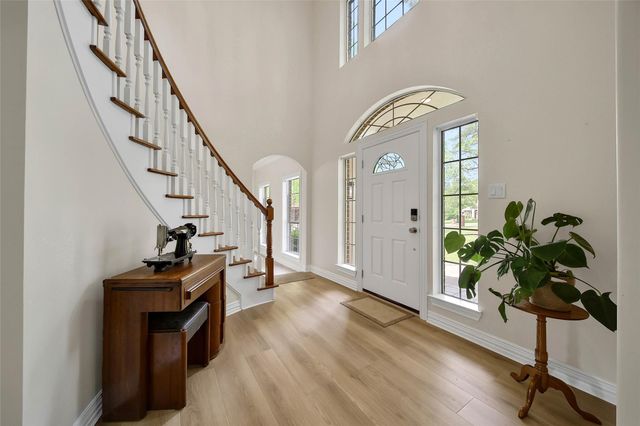 8920 Forest Lake Drive, Montgomery, TX 77316