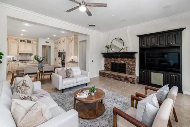 1091 Park Hill Place, Vista, CA 92081