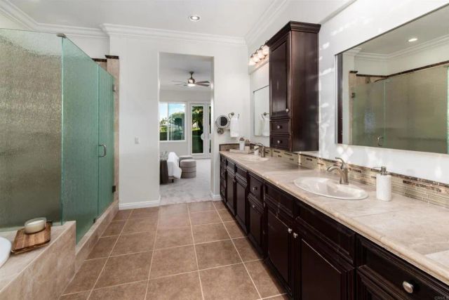 1091 Park Hill Place, Vista, CA 92081