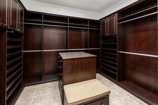 1091 Park Hill Place, Vista, CA 92081