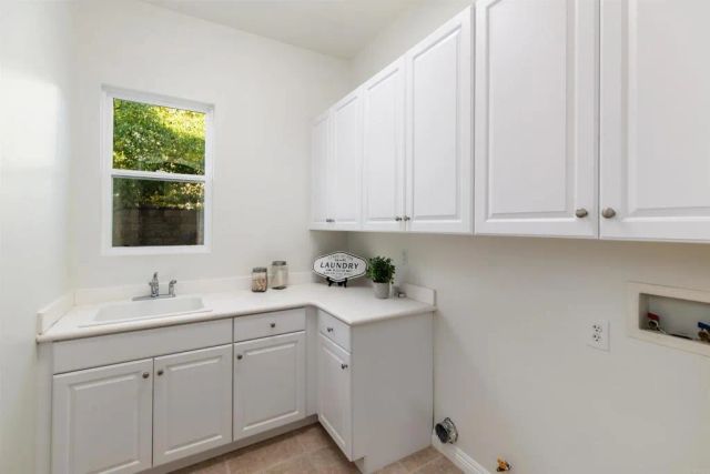 1091 Park Hill Place, Vista, CA 92081