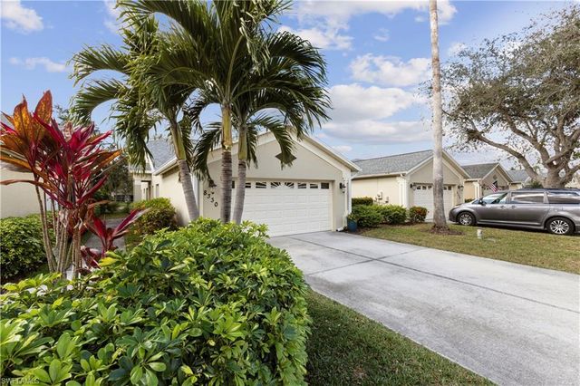 8330 Ibis Cove CIR B242, Naples, FL 34119