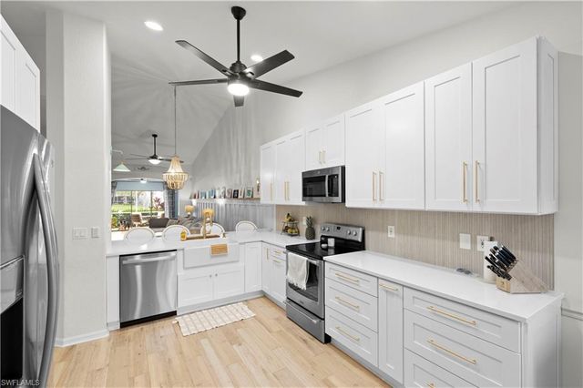 8330 Ibis Cove CIR B242, Naples, FL 34119