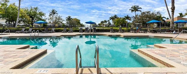 8330 Ibis Cove CIR B242, Naples, FL 34119