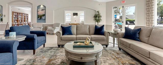 8330 Ibis Cove CIR B242, Naples, FL 34119