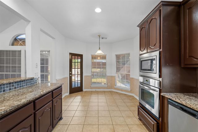 12945 Peach Tree Way, Fort Worth, TX 76040