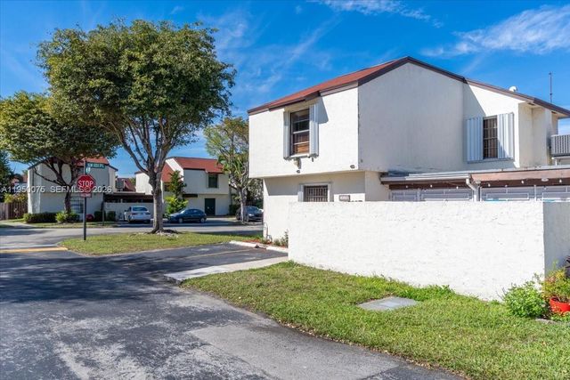 10133 NW 5th Ter 3-6, Miami, FL 33172