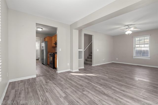 21025 Glen Lodge Road, Royal Oak Charter Township, MI 48220