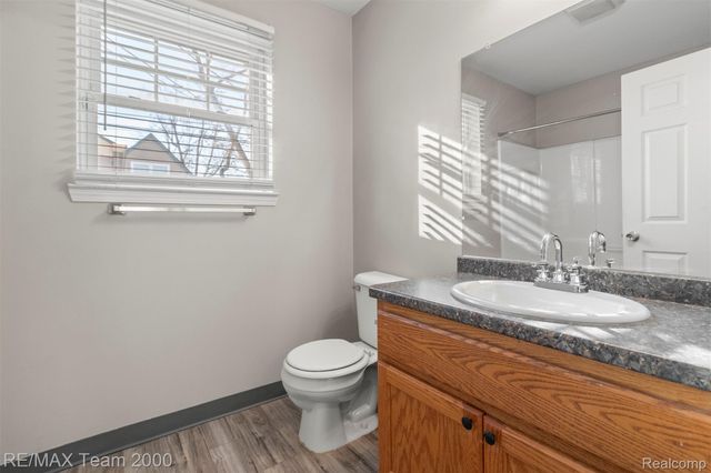 21025 Glen Lodge Road, Royal Oak Charter Township, MI 48220