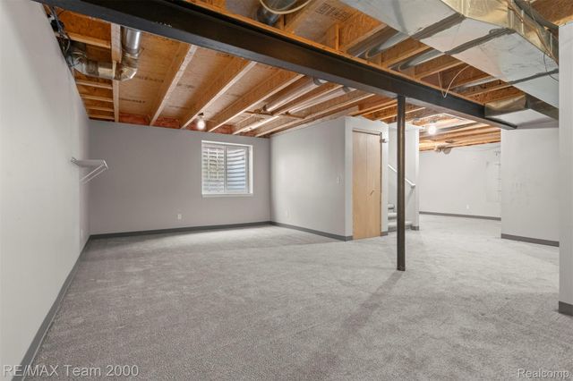 21025 Glen Lodge Road, Royal Oak Charter Township, MI 48220